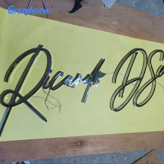 Projetos de placas de sinalização para restaurantes para lojas 3D placa de sinalização LED externa com logotipo preço